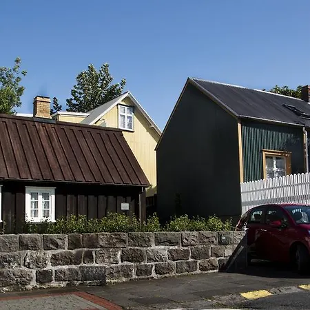 Villa Vaktahouse *